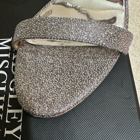 Badgley Mischka Claudette shoe - Picture 4 of 4